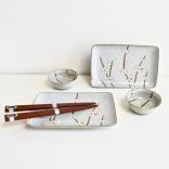 Set Sushi 2 farfurii 2 boluri si betisoare MIJ