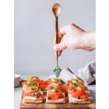 Lingurita si penseta de degustare FinalTouch auriu Triangle
