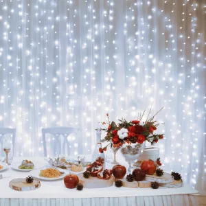 Perdea de lumini cu 600 LED-uri albe cu legare în serie